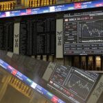 Paneles informativos de la Bolsa de Madrid
