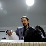 El lider de Podemos, Pablo Iglesias, poco antes de la conferencia "Un proyecto para 2002"