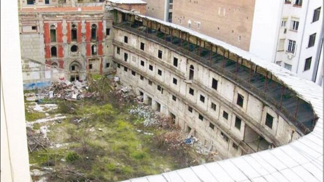 El antiguo frontón Beti-Jai de Madrid interesa al arquitecto Norman Foster