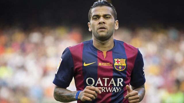 Alves pinta la cara al Barça