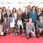 La presidenta de Banco Santander, Ana Botín, junto a los ganadores de esta convocatoria