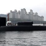 El submarino estadounidense USS Michigan llega al puerto de Busan (Corea del Sur)