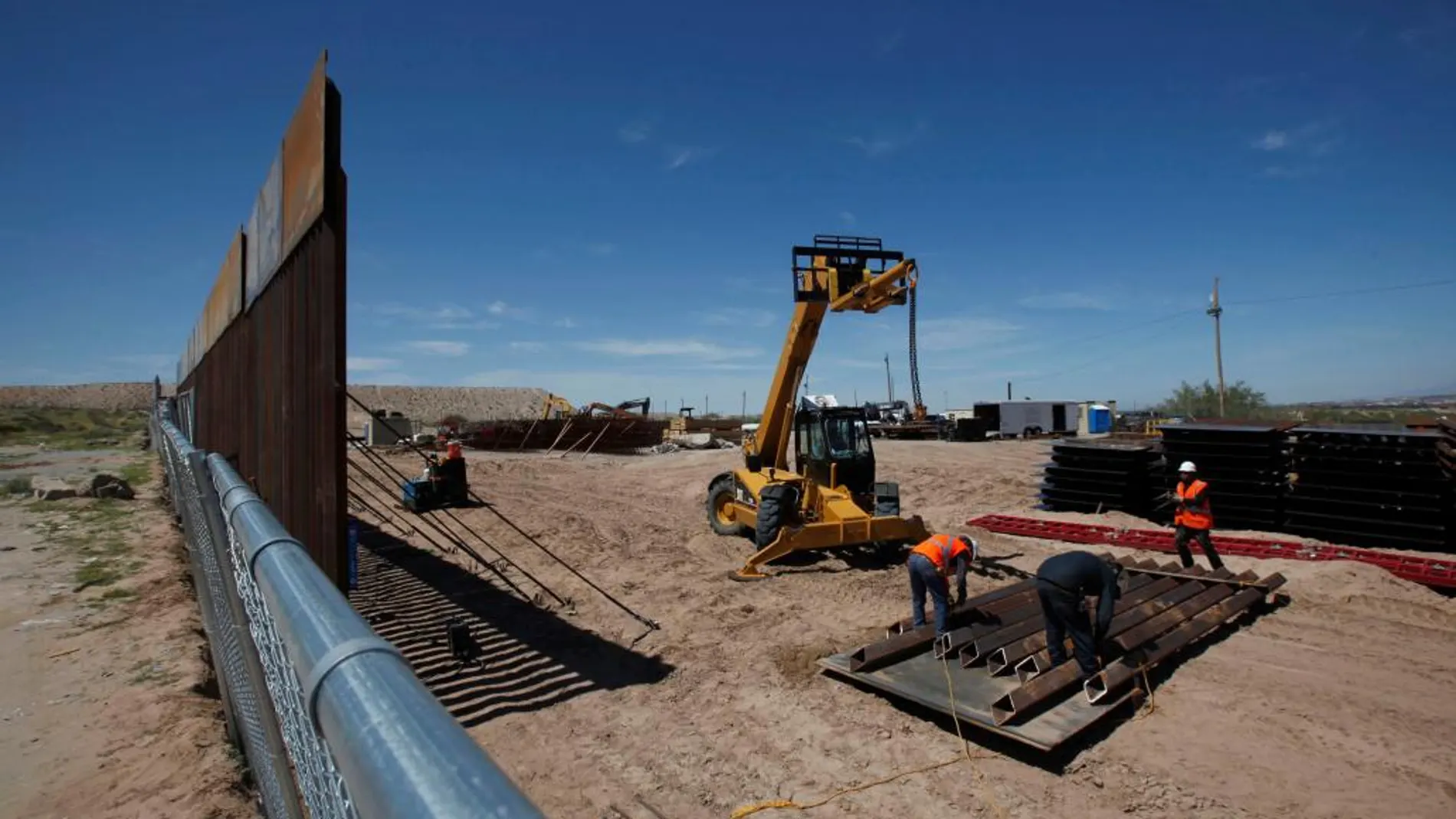 Muro que separa Ciudad Juárez de Estados Unidos