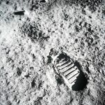 Fotografía cedida por la NASA de la huella de pisada del astronauta Buzz Aldrin sobre la superficie lunar / Efe