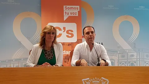 Cs propone ejemplarizar con los taxistas investigados