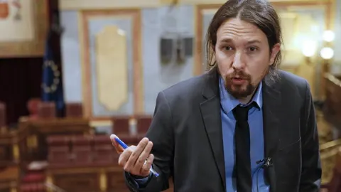 El líder de Podemos, Pablo Iglesias, durante una entrevista con Efe