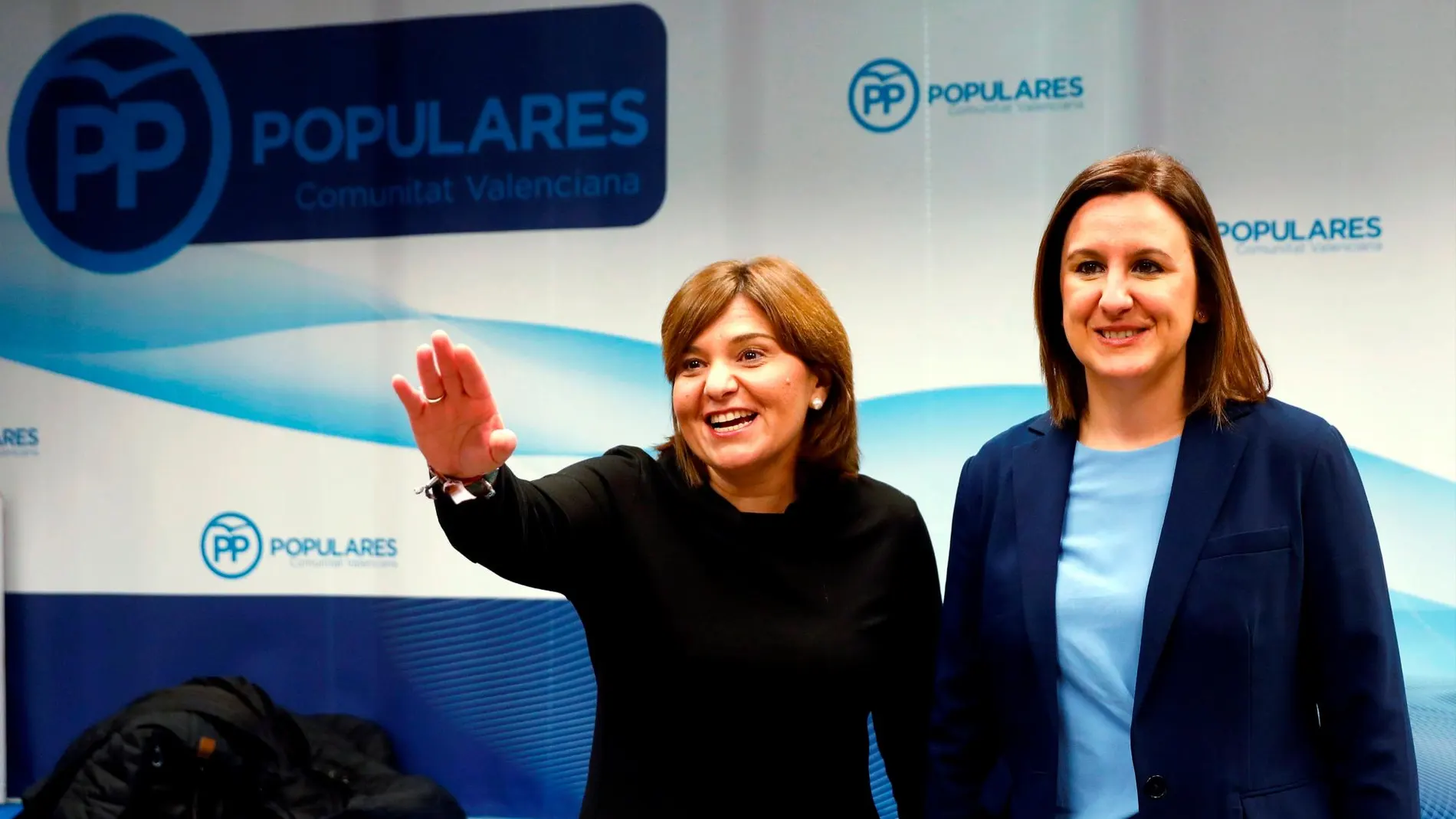 La presidenta del PPCV, Isabel Bonig, junto a la candidata a la ciudad de Valencia, María José Català