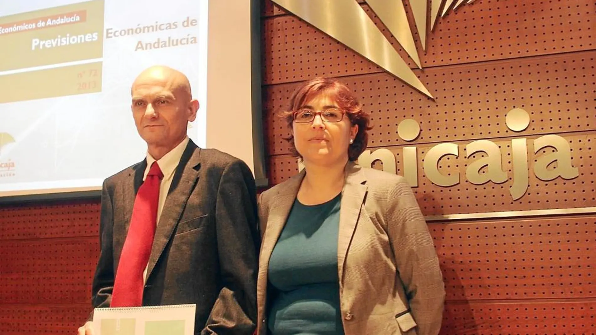 Francisco García Navas y Felisa Becerra, en la presentación del informe