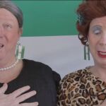 Los Morancos caracterizados como Omaíta y Antonia