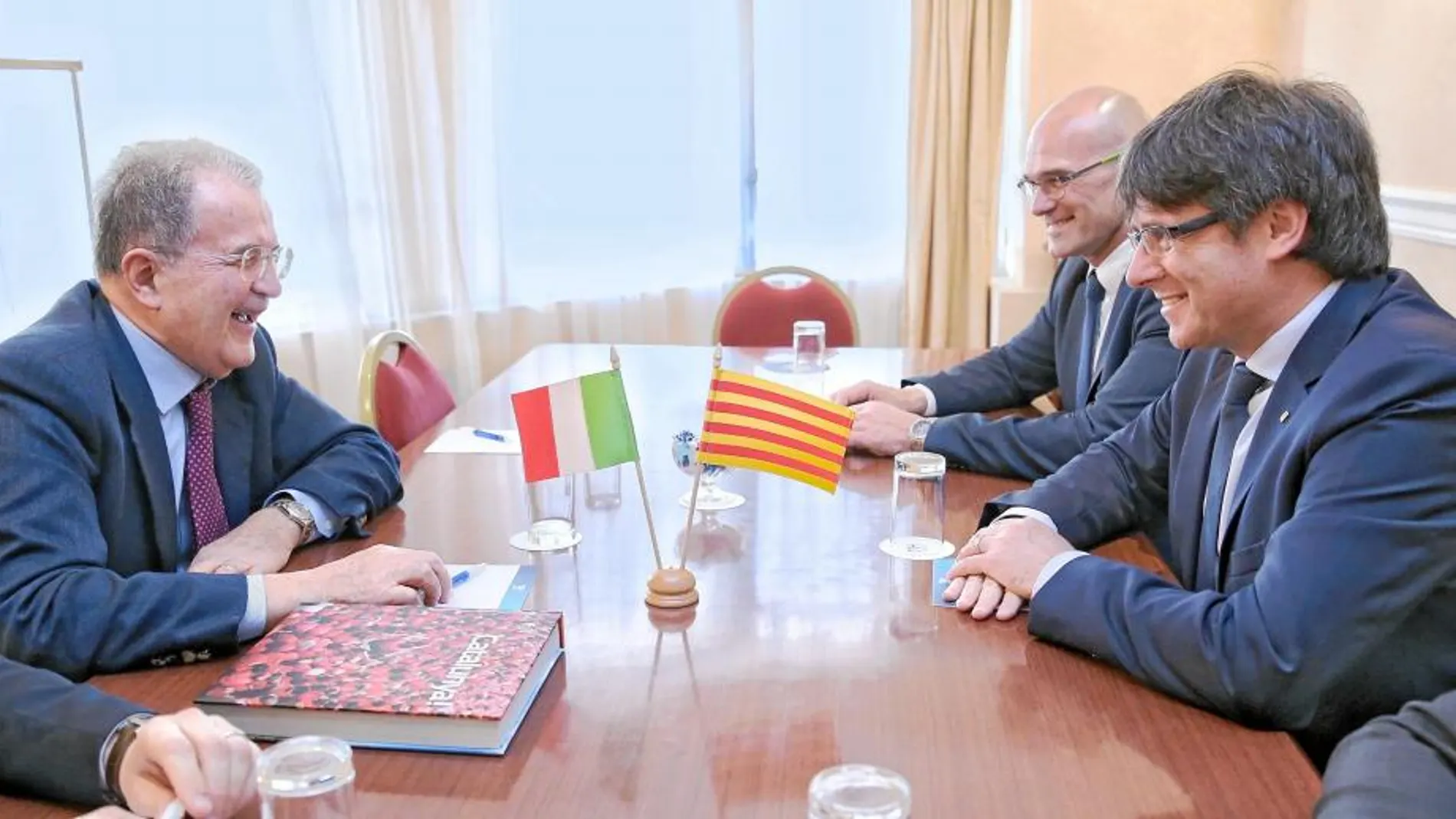 Carles Puigdemont se reunió en Bolonia con el ex presidente de la Comisión Europea Romano Prodi