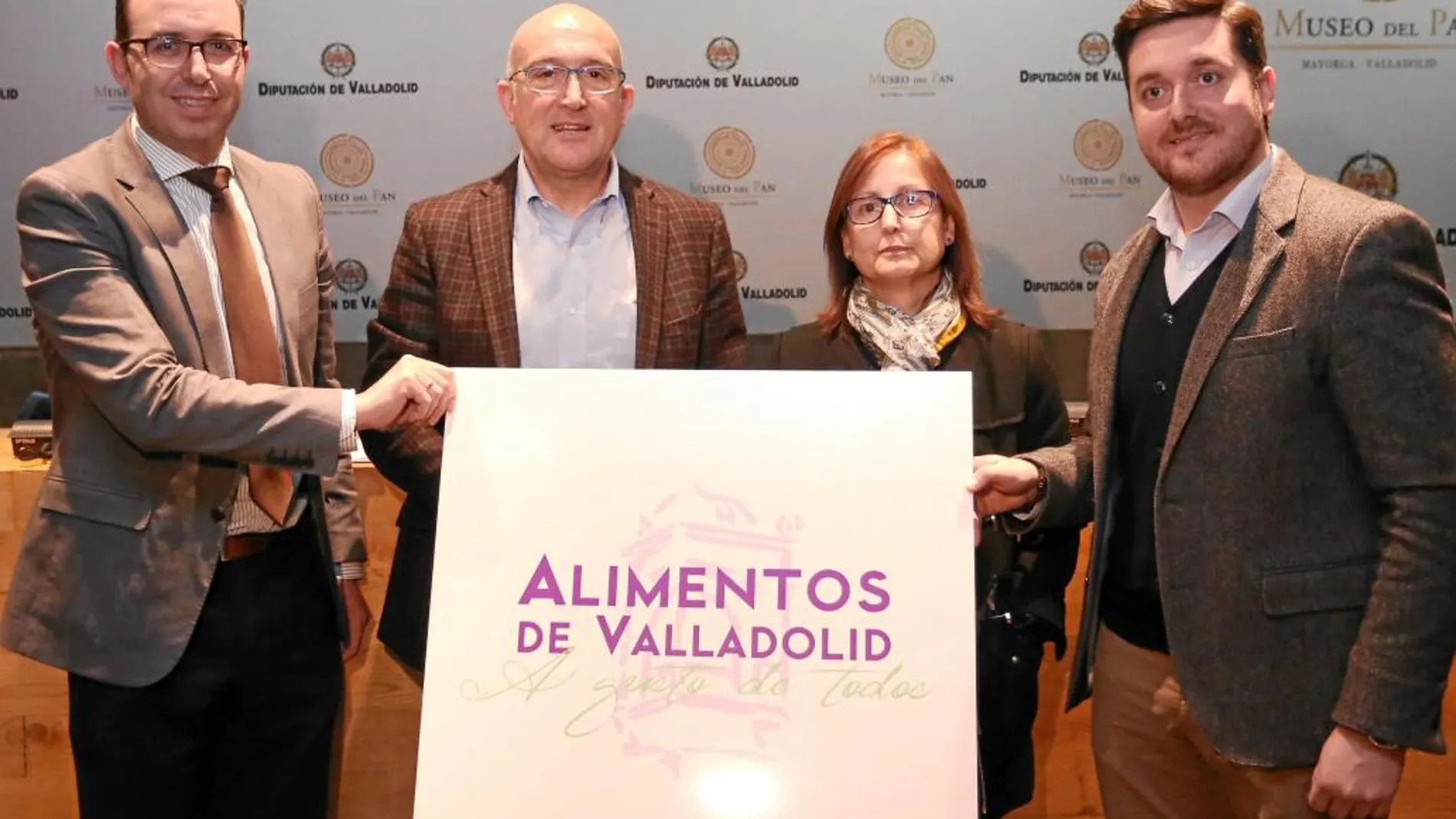 El presidente de la Diputación de Valladolid, Jesús Julio Carnero, presenta la marca junto a Victor Alonso y Magdaleno