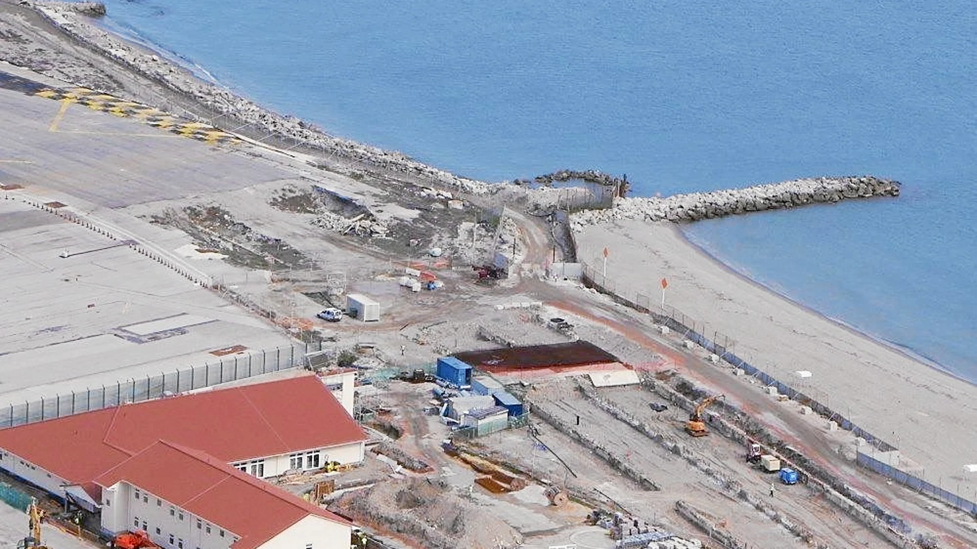 Imágenes de la zona en la que se desarrollarán las obras del túnel del aeropuerto gibraltareño