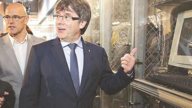 Puigdemont, ayer en Massachusetts, con Romeva