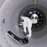 Un técnico opera en el observatorio LIGO