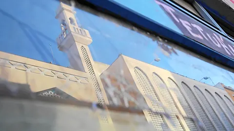 Imagen de la mezquita de Tetuán, uno de los templos legales en los que las Fuerzas de Seguridad detectaron en su momento mensajes radicales fuera de los días de rezo