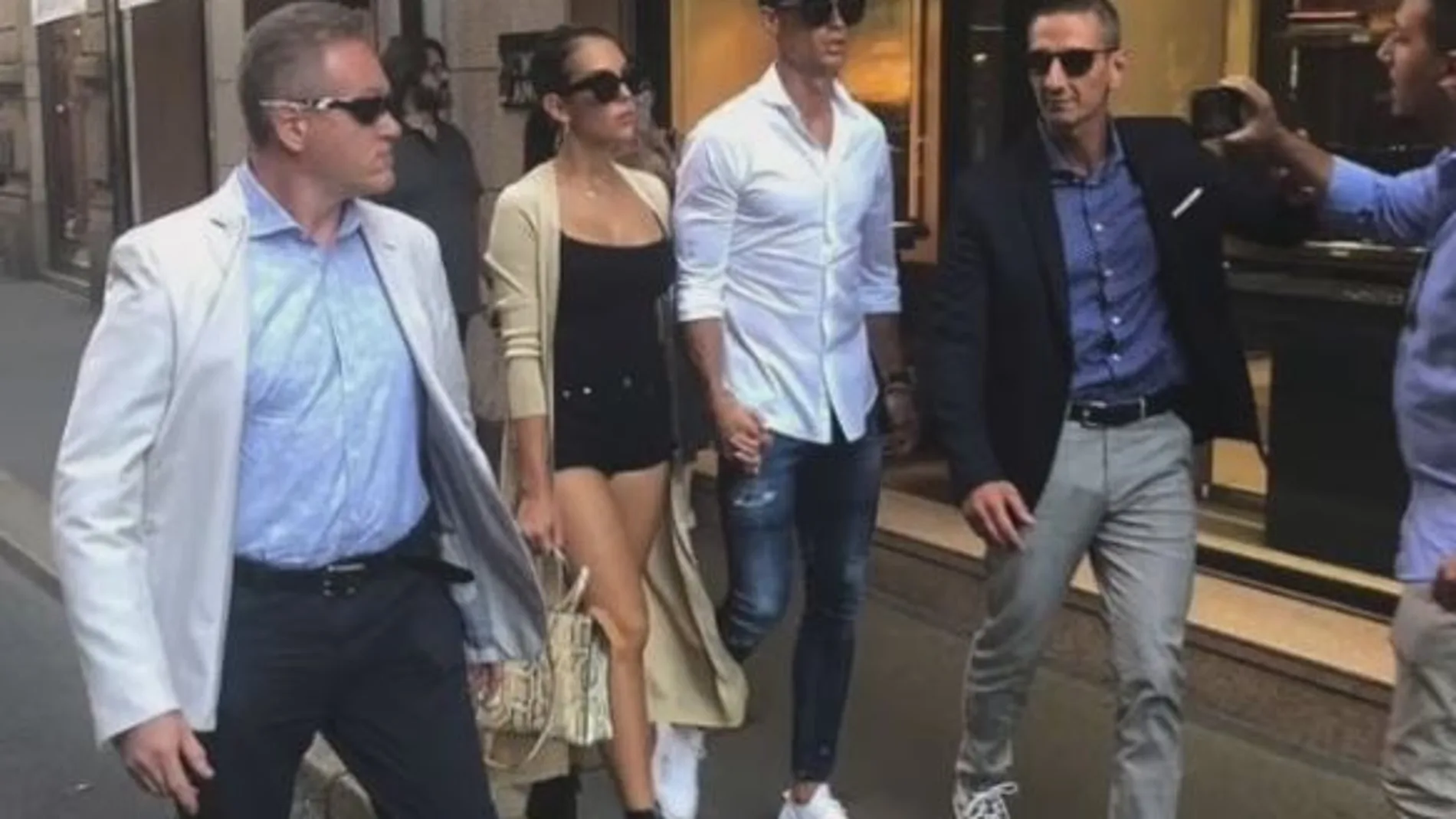 Georgina y Cristiano, de compras por Milán