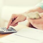 Por comunidades autónomas, los empleados de Navarra son los mejor pagados con 25.000 euros brutos anuales.