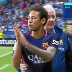 El polémico aplauso de Neymar al árbitro