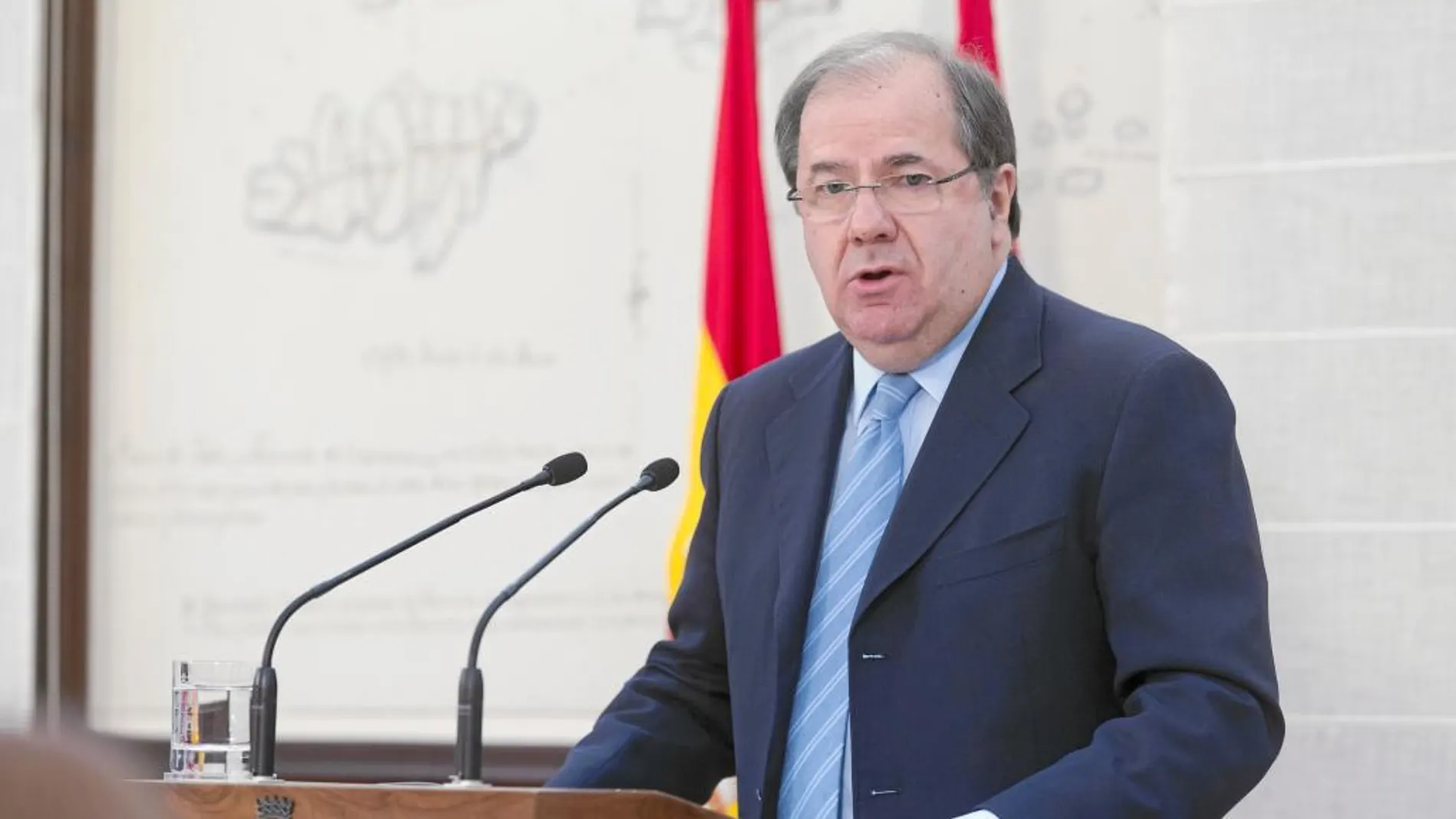 El presidente de la Junta de Castilla y León, Juan Vicente Herrera, durante la presentación en la Sala de Mapas de su equipo de Gobierno en la actual legislatura, el pasado 7 de julio