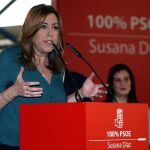 La presidenta de la Junta de Andalucía y candidata a la secretaría general del PSOE, Susana Díaz, durante su intervención en el acto político que protagoniza hoy en Elche