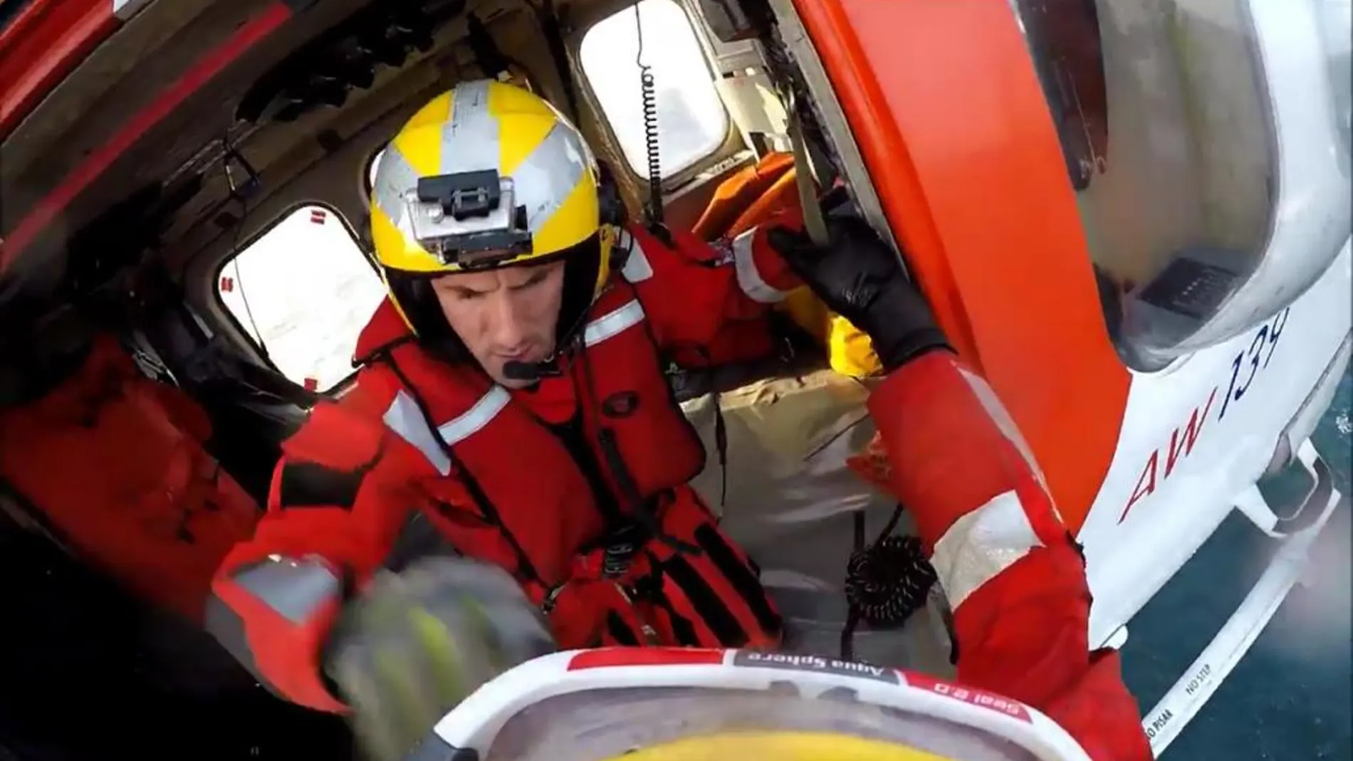 Helicóptero “Helimer 215” que ha participado en el rescate