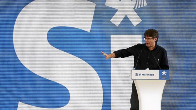 Puigdemont durante el acto de partido celebrado ayer