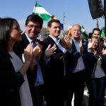 Inés Arrimadas, Juan Marín, Albert Rivera y Javier Imbroda, ayer en un mitin en el Muelle de las Delicias de Sevilla / Foto: Ke-Imagen