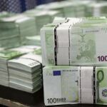 El número de billetes de 100 euros puestos en circulación marcó un   nuevo mínimo histórico