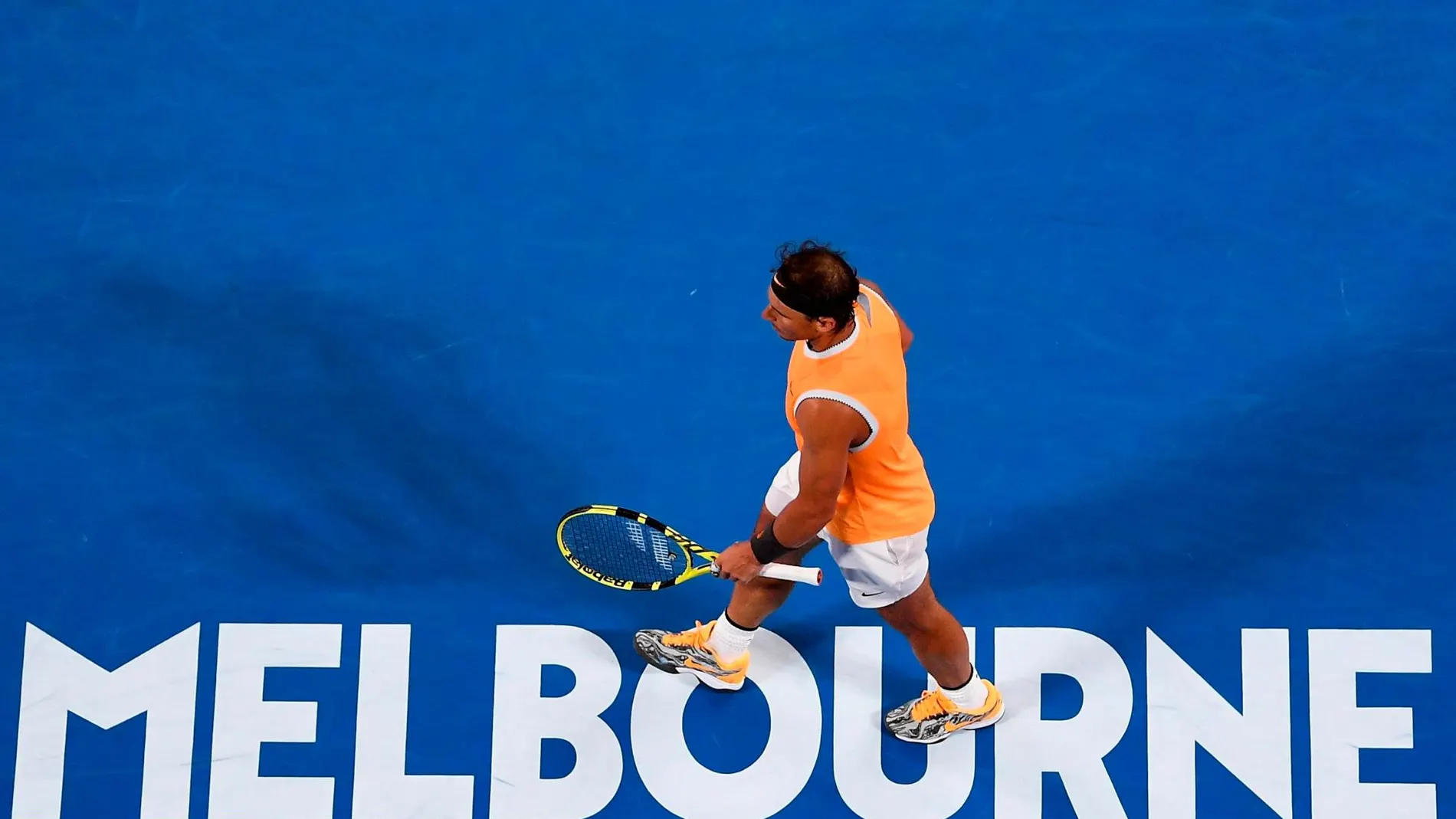 Rafael Nadal durante el partido ante el australiano Matthew Eden correspondiente al Abierto de Australia. EFE/ Lukas Coch