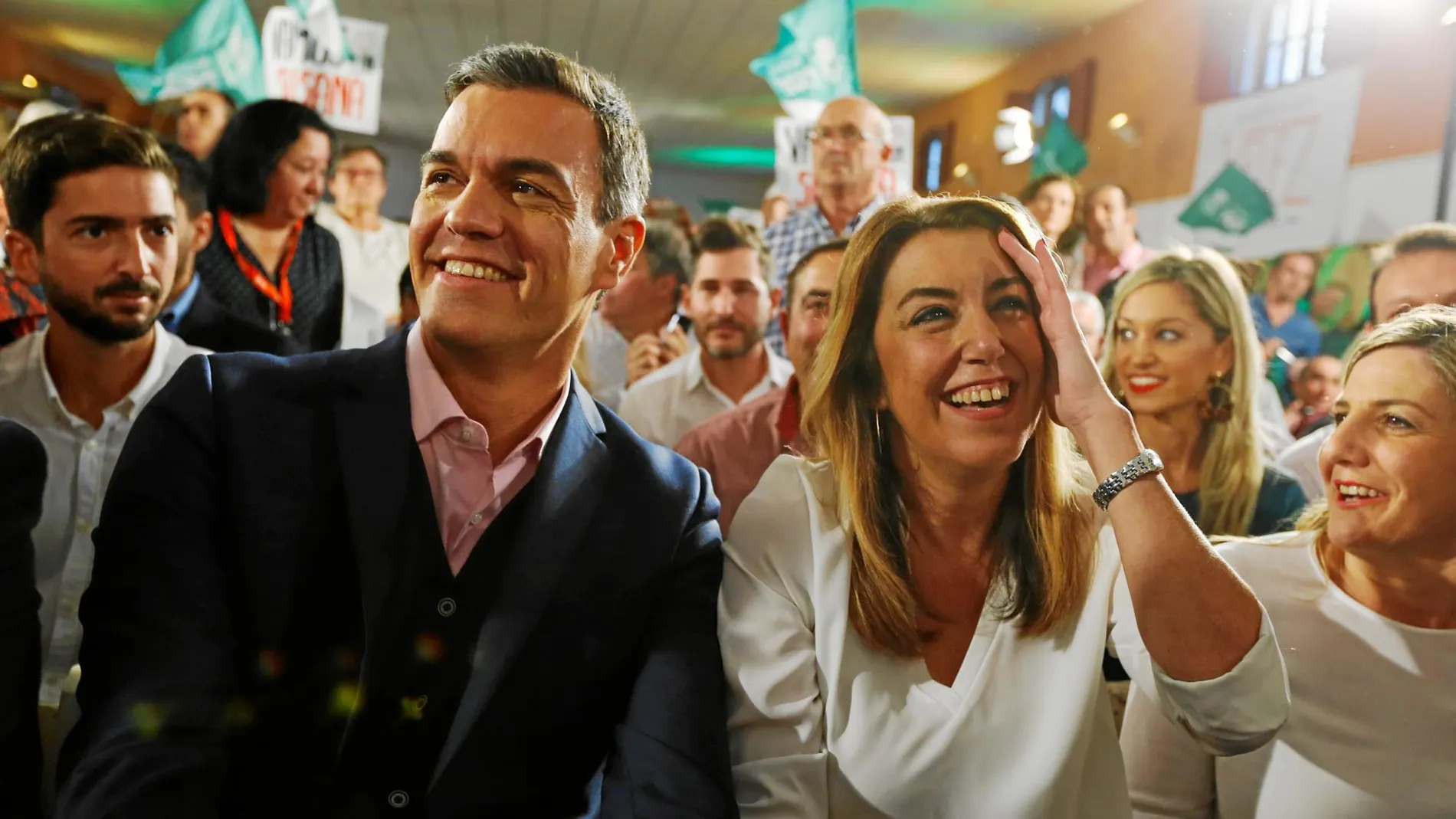 El incierto resultado que puede arrojar el domingo el paso por las urnas podría llevar a una nueva cita electoral andaluza que coincidiría con el adelanto de las generales de Sánchez