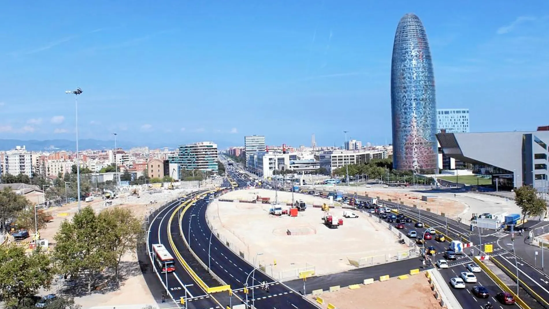 Las obras de la plaza de las Glòries han sufrido diversas irregularidades en las últimas semanas.