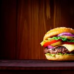 Las hamburguesas vegetales son similares a las de insectos, pues se introducen como harina