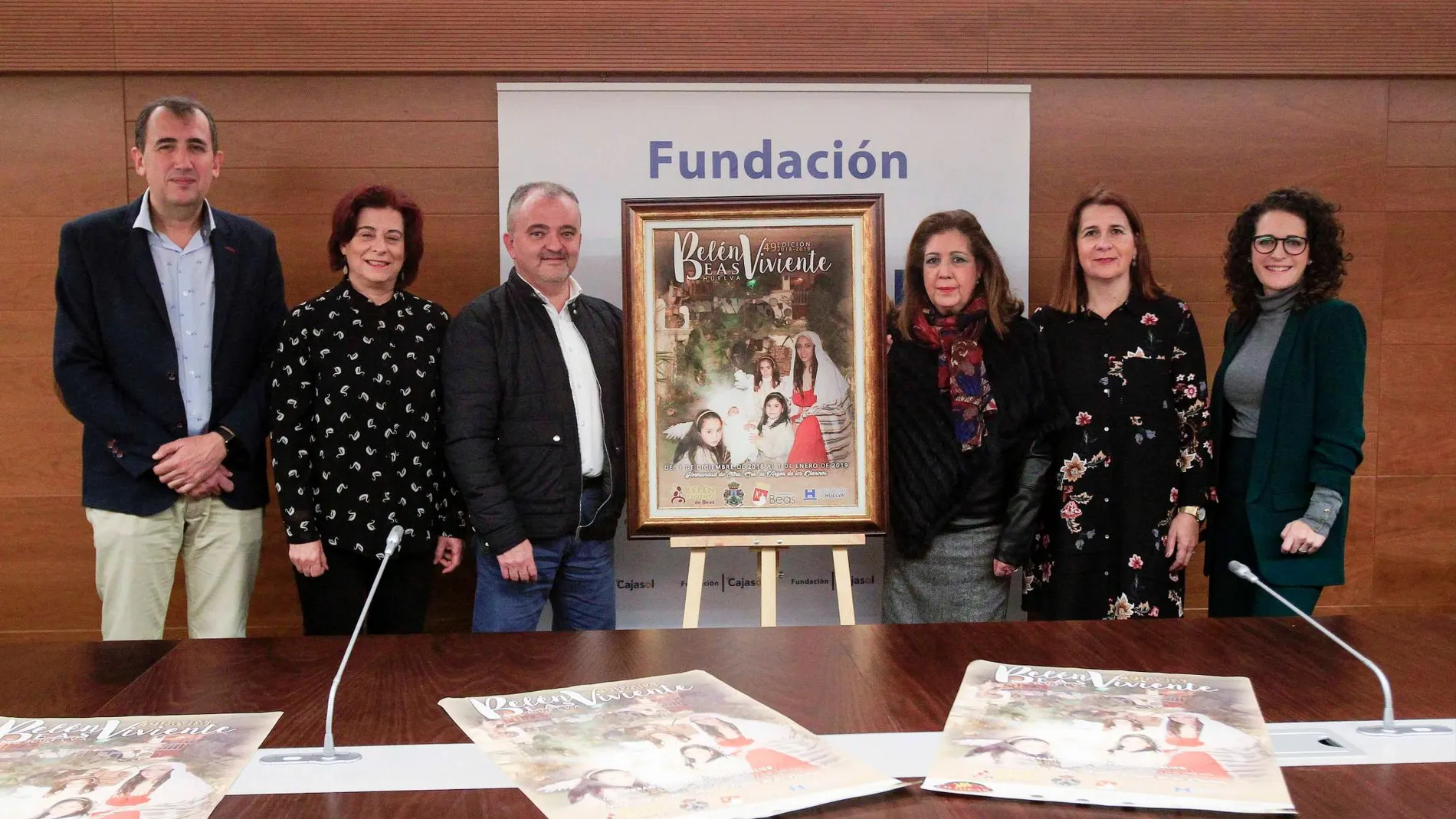 Presentación del belén viviente de Beas ayer en la Fundación Cajasol / Foto: Manuel Olmedo