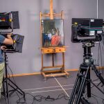 Proceso de digitalización del cuadro del pintor holandés Vermeer «Chica con una copa de vino», para incluirlo en el museo virtual dedicado al artista y que ha nacido en la aplicación Google Arts / Efe