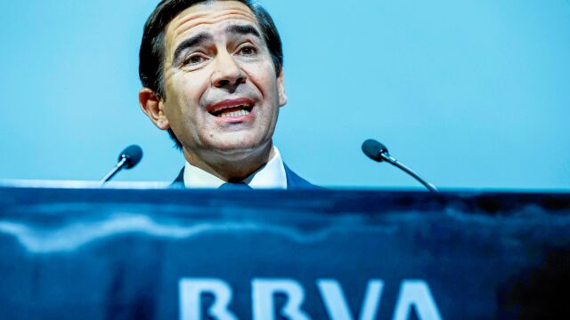 Carlos Torres, presidente del BBVA, dice que el legado de FG es «el mejor proyecto de banca mundial. Lo he visto estos días en Davos, en donde me preguntaban por nuestro desarrollo digital».
