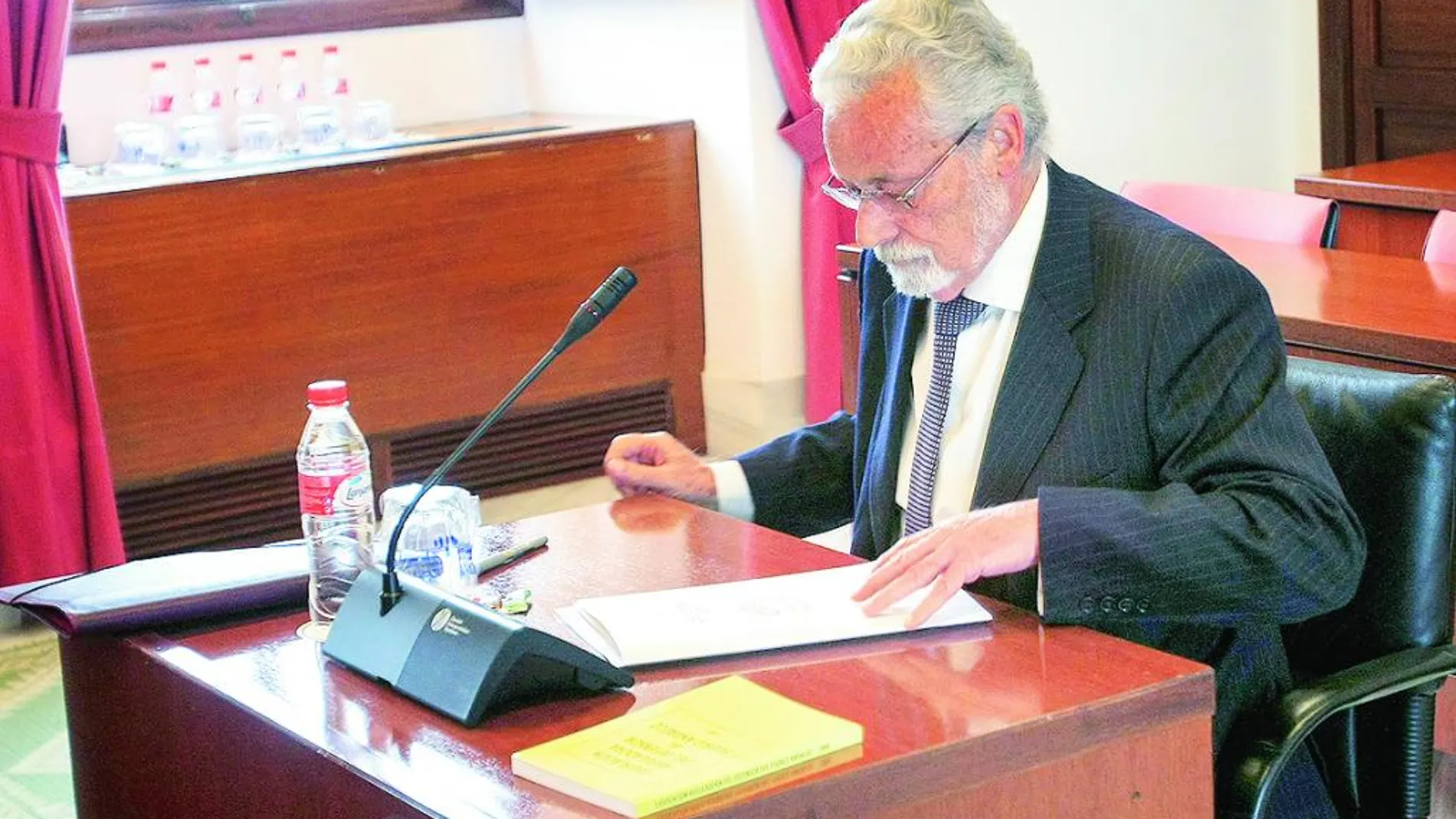Comision Consultiva con el Defensor del Pueblo Andaluz, Jesus Maeztu.