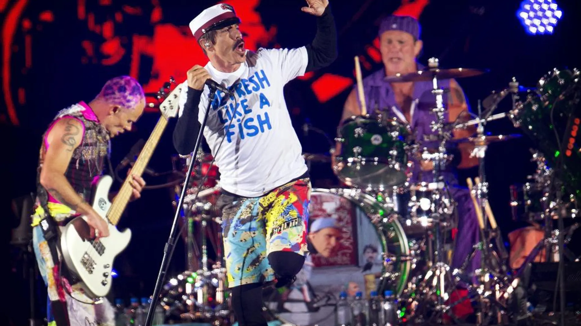 La banda estadounidense Red Hot Chili Peppers durante el Festival Roskilde en junio de 2016