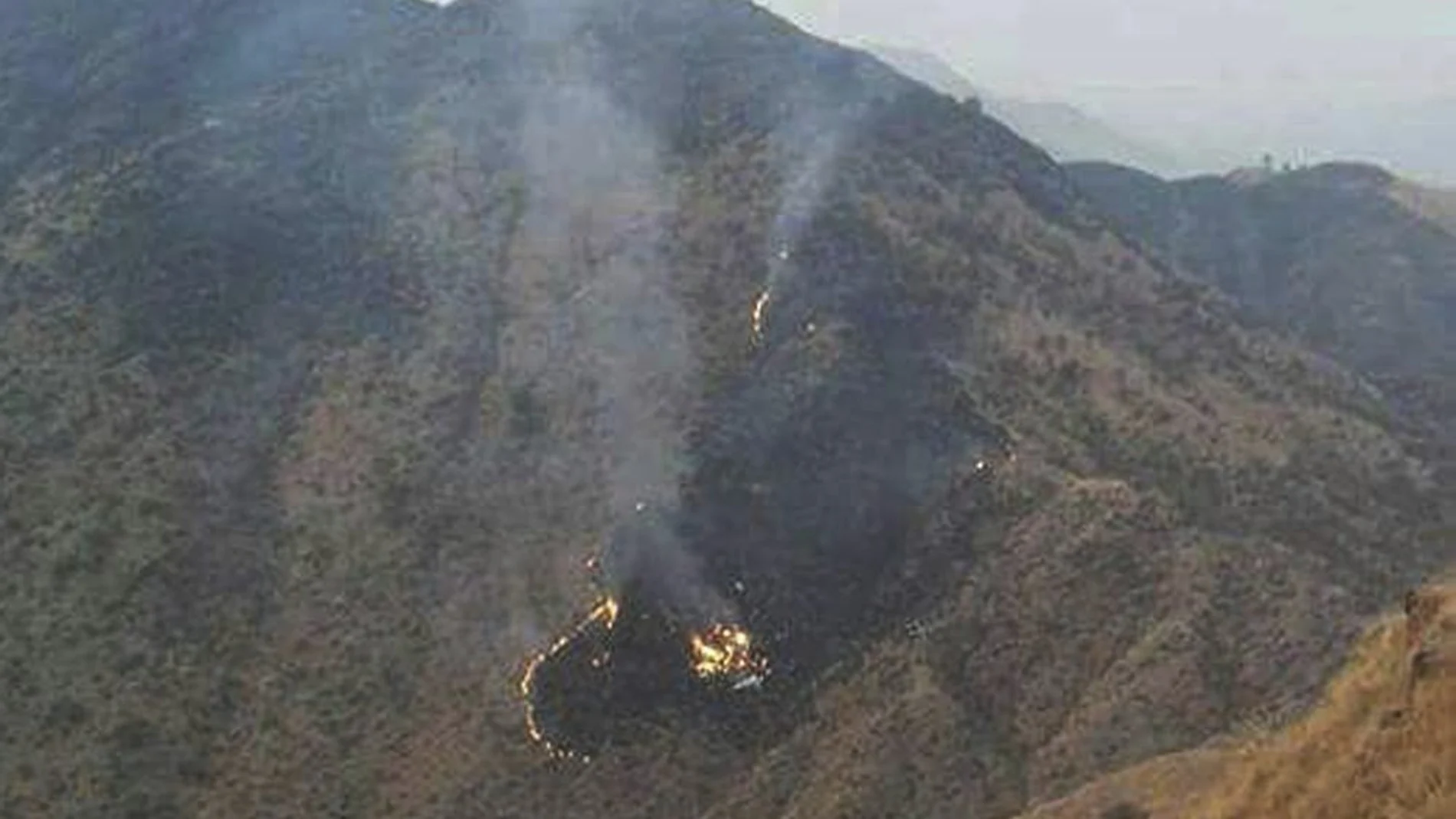 El avión se ha estrellado contra la ladera de una montaña en Havelian