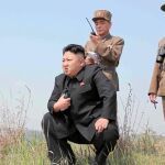 El ministro de Exteriores norcoreano aseguró que va a responder a la declaración de guerra de EE UU con una «lluvia de fuego». Imagen de archivo de Kim Jong Un de 2014