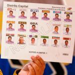 Nicolás Maduro acapara la papeleta electoral presentada ayer por el Consejo Nacional Electoral (CNE)
