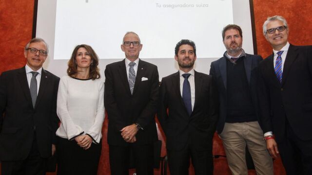 Javier García, Julia Casanova, José María Paagman, Antonio García, Carlos Martín y Agustín Bravo, durante la presentación de la campaña de Helvetia Seguros