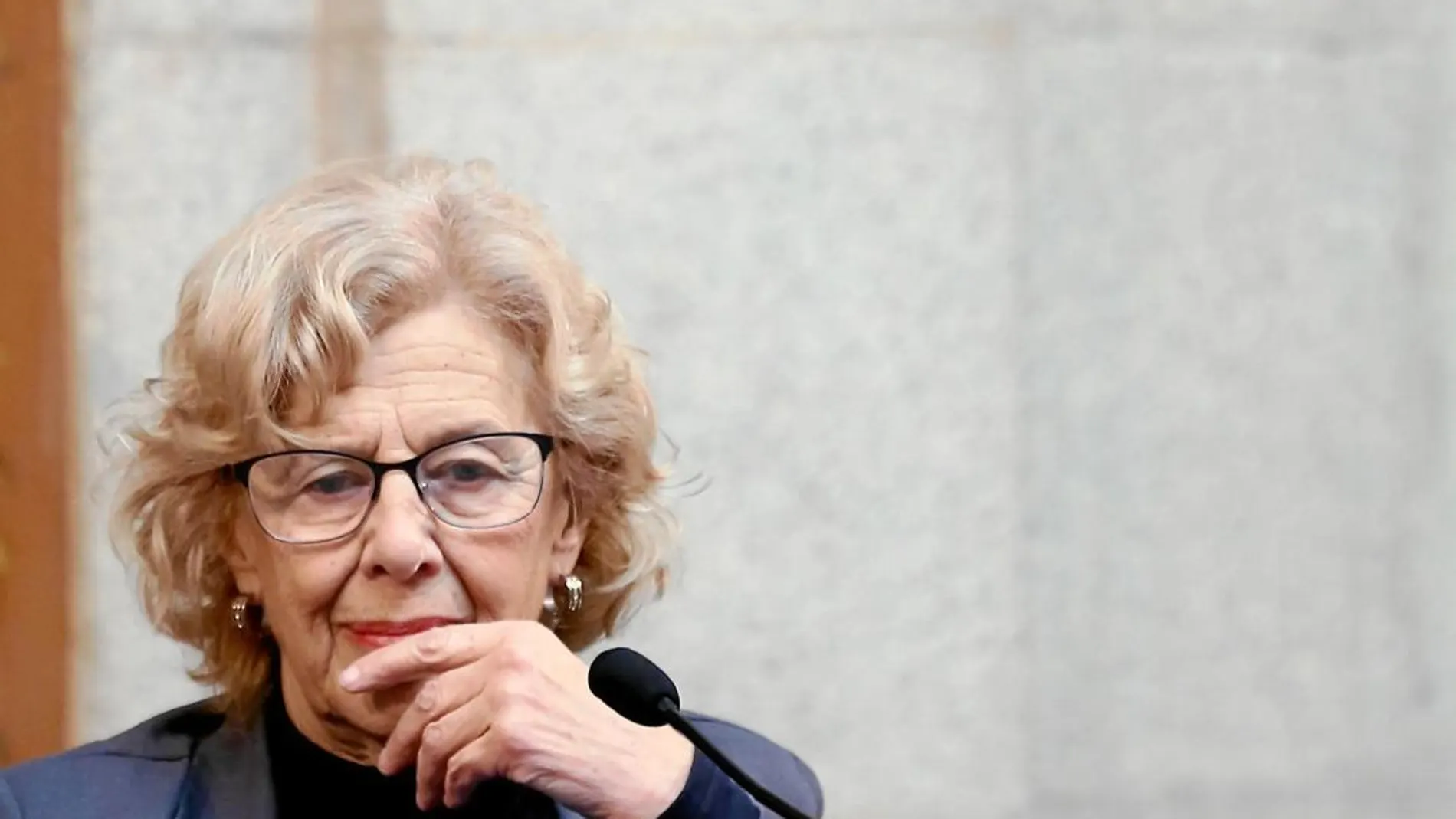 Manuela Carmena entregó ayer las llaves de la ciudad de Madrid al presidente de Ecuador