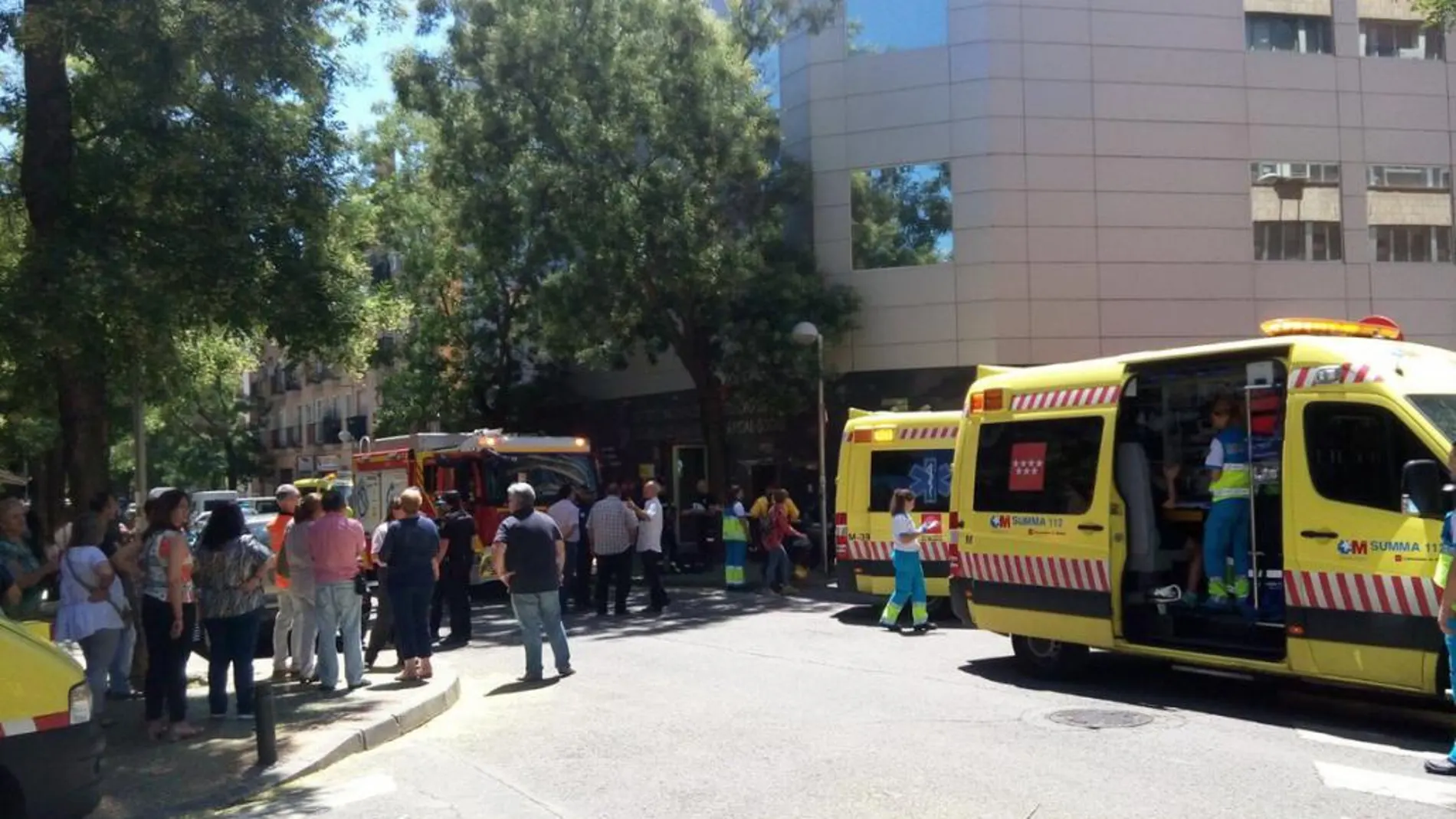 12 intoxicados por inhalar gas irritante en una oficina de Seguridad Social en Carabanchel