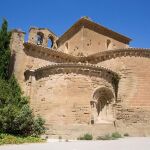 Vista exterior del ábside de la iglesia del Monasterio de Sijena (Huesca)