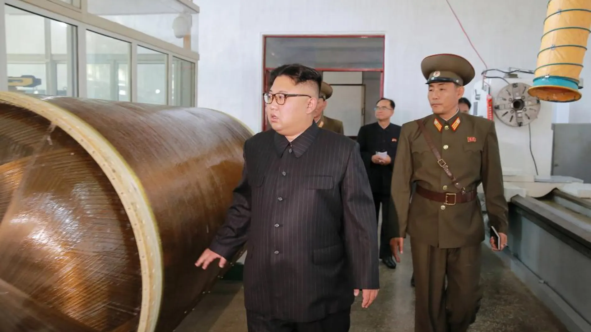 Kim Jong-Un, durante su visita a la Academia de Ciencias de Defensa.