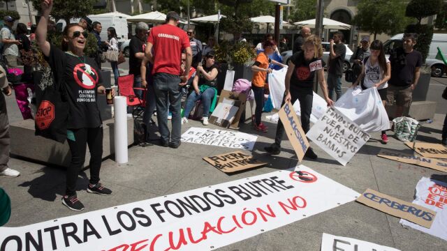 Manifestación contra los fondos buitre propietarios de vivienda en Madrid