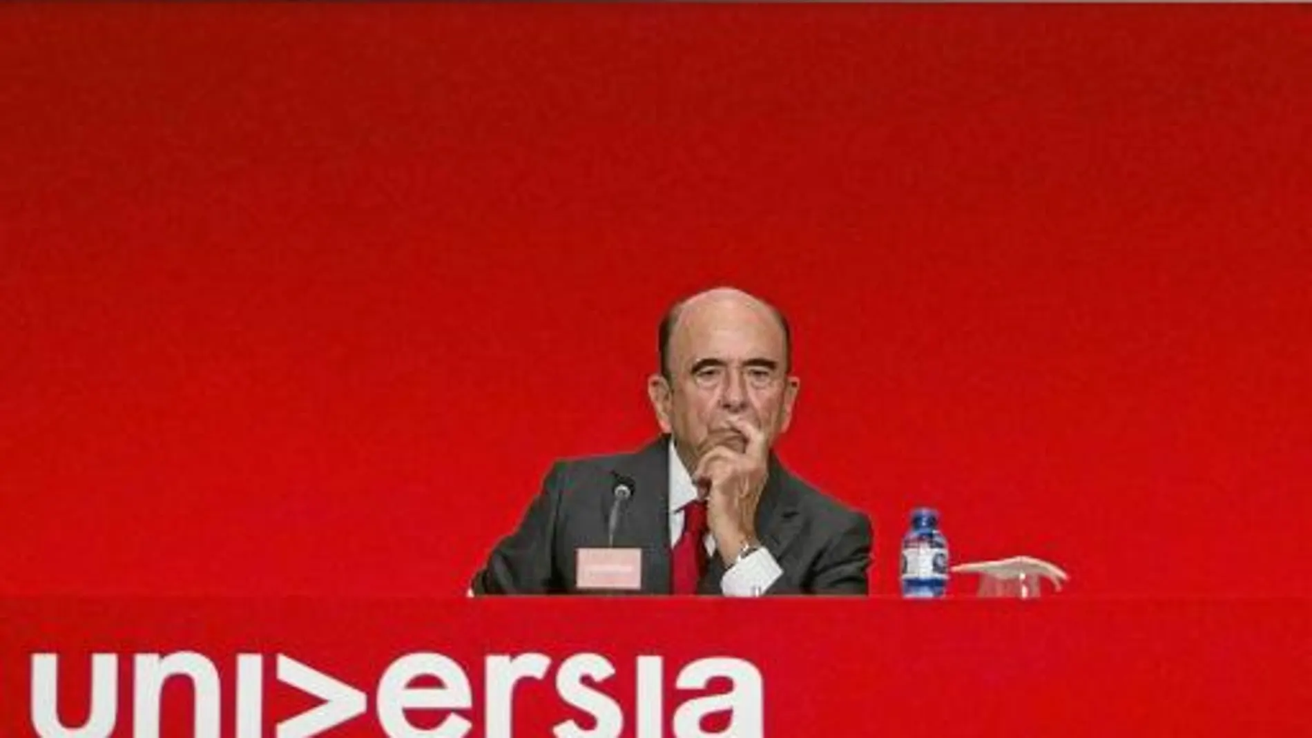 El presidente del Banco Santander, ayer en Málaga