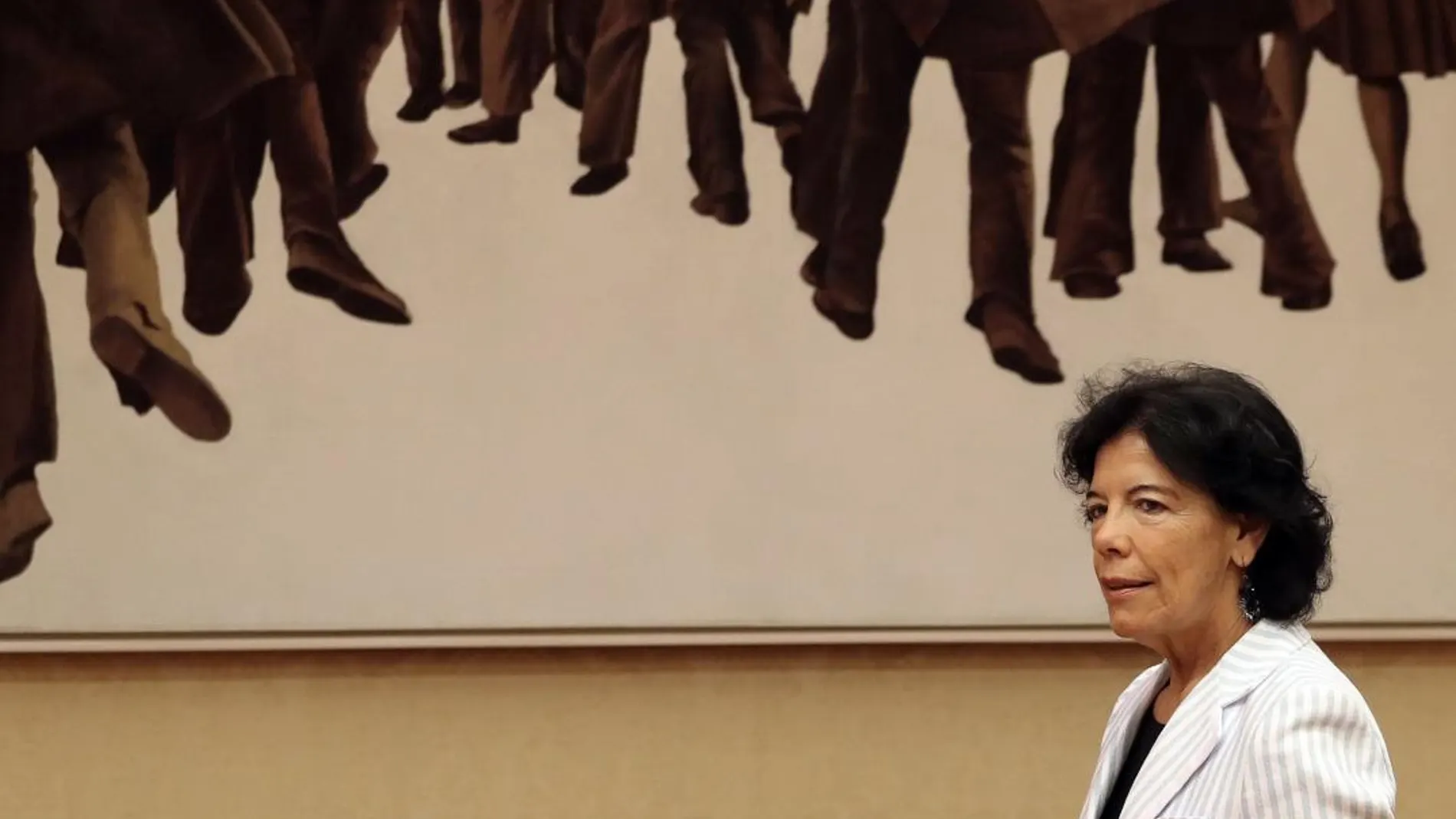 La nueva ministra de Educación, Isabel Celaá, ha introducido cambios para mejorar el sistema de becas