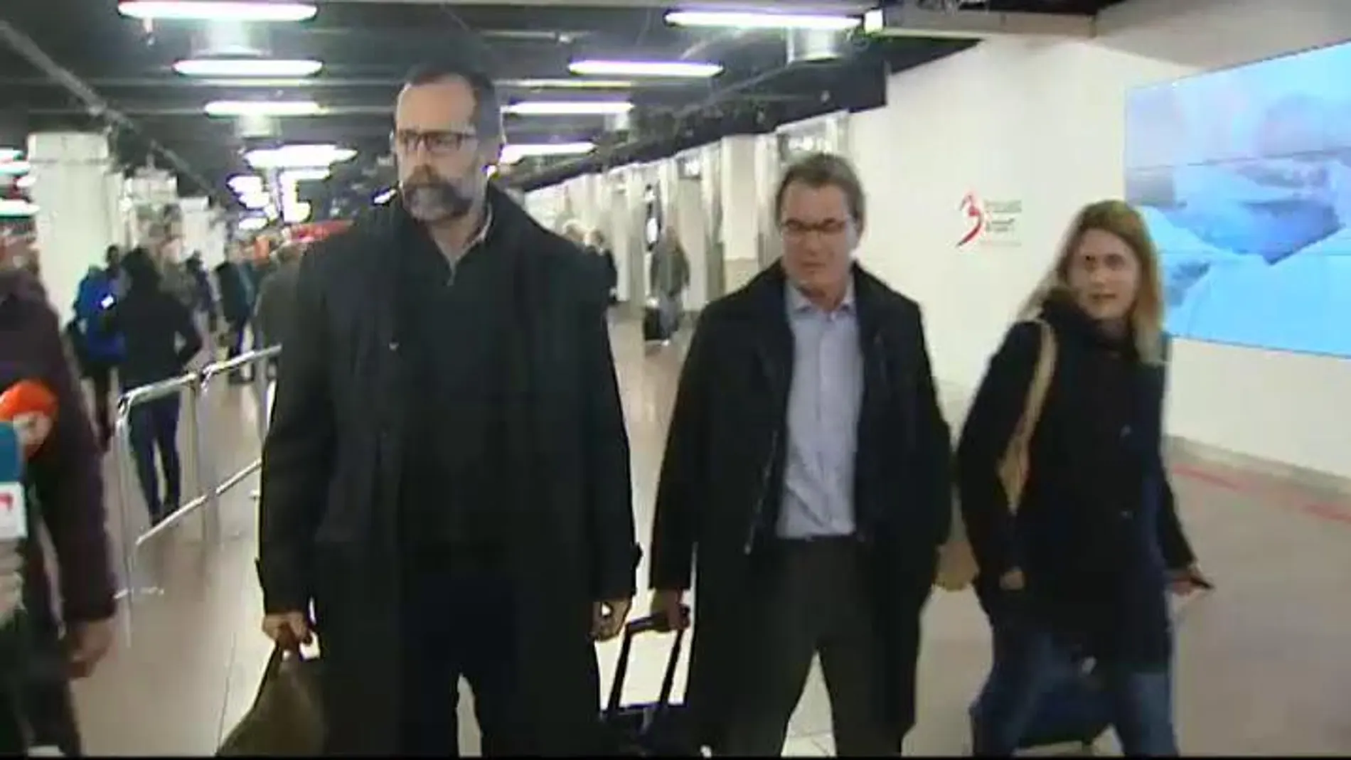 Artur Mas y Marta Pascal a su llegada a Bruselas