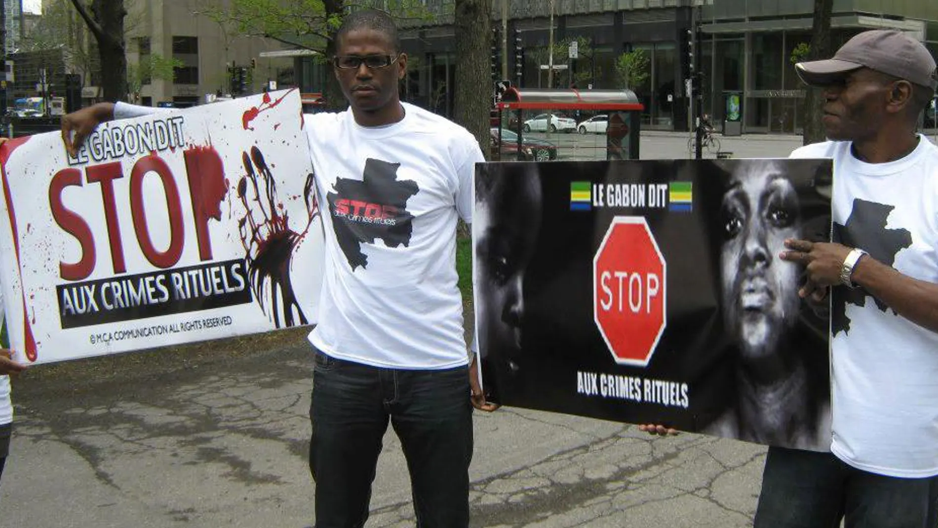 Manifestación contra los crímenes rituales en Gabón